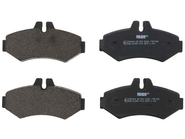 Mercedes-Benz Brake Pad Set | 2002-2008 0084204420