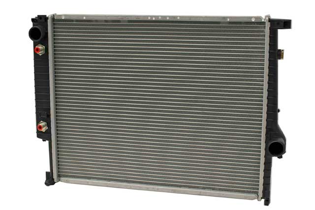 BMW Radiator | 1987-1993 17112241913