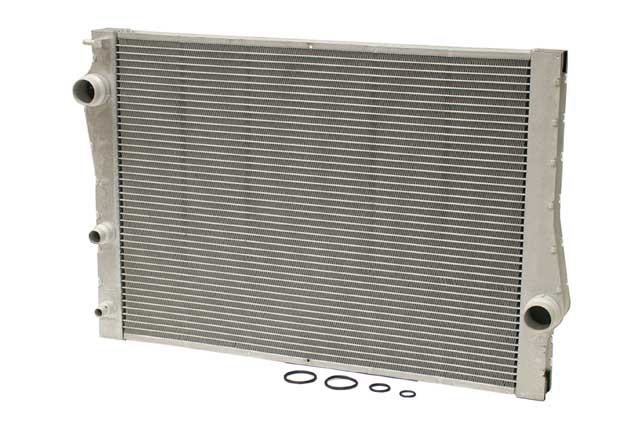 BMW Radiator | 2008-2014 17117533472