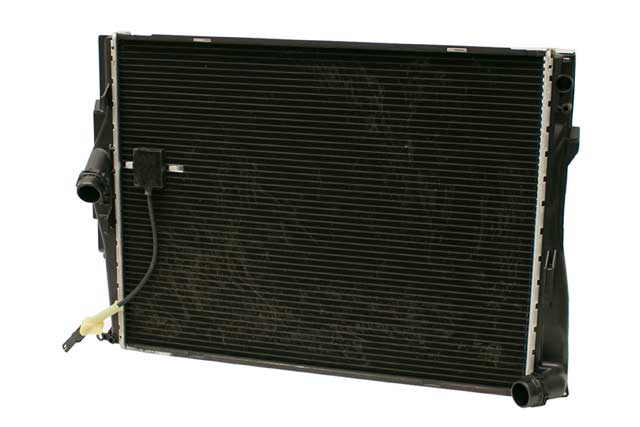 BMW Radiator | 2007-2013 17117566339