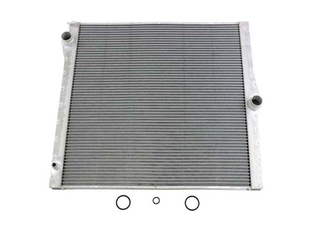 BMW Radiator | 2007-2010 17117585036