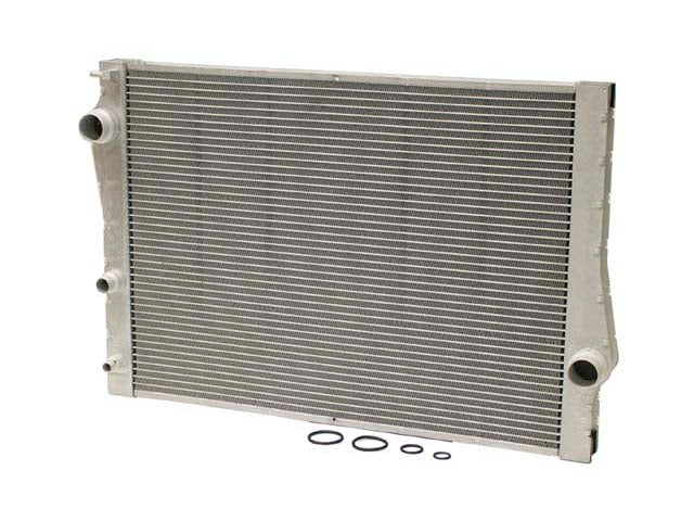 BMW Radiator | 2014-2016 17117807624