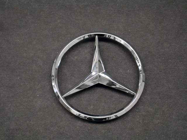 Mercedes-Benz Trunk Star | 2001-2009 2037580058