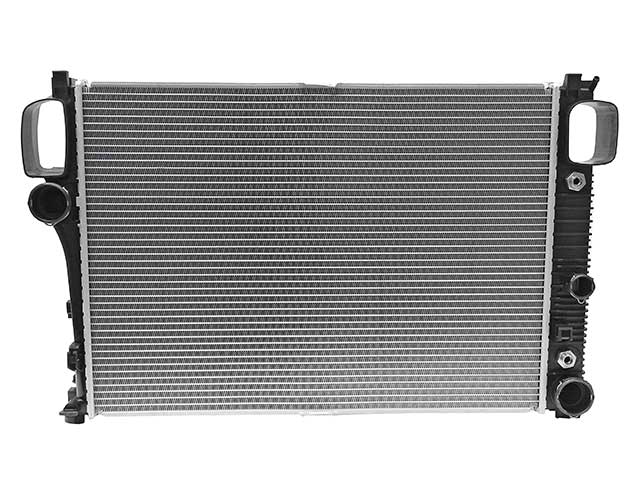 Mercedes-Benz Radiator | 2009-2013 2215003103