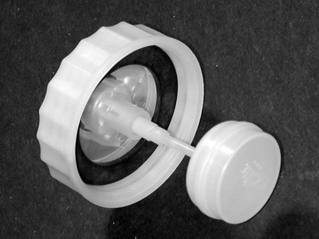 BMW Brake Fluid Reservoir Cap with Warning Switch | 1979-1988 34321120841