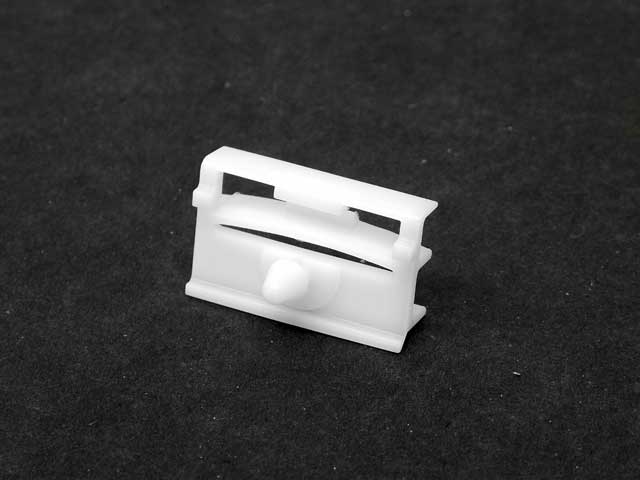 BMW Rocker Panel Moulding Clip | 1992-2006 51718184574