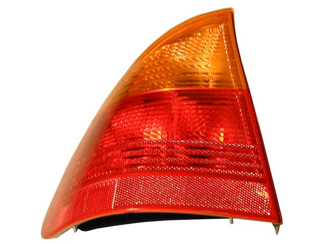 BMW Taillight with Yellow Turn Signal for Fender | 2000-2005