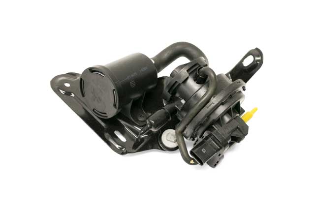 Mercedes-Benz Fuel Vapor Detection Pump | 1985 8P0906201A