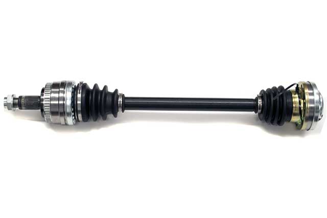 BMW Axle Shaft Assembly | 1999-2006 33211229591