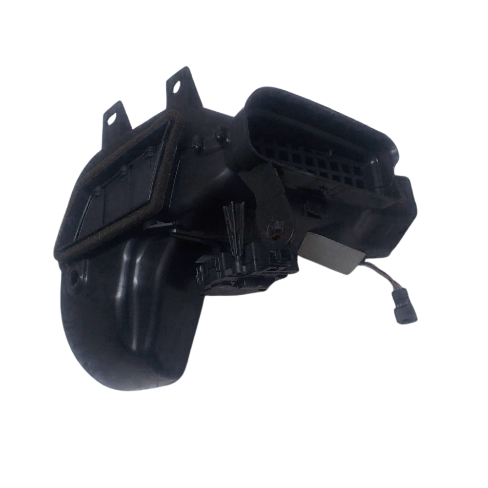 Cabin Air Guide - Center Left - Cayenne | 2011-2018