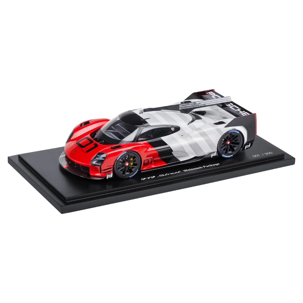 Porsche 919 Street Weissach Package Collectors Model - Scale 1:18 Porsche 919 Street Weissach Package Collectors Model - Scale 1:18