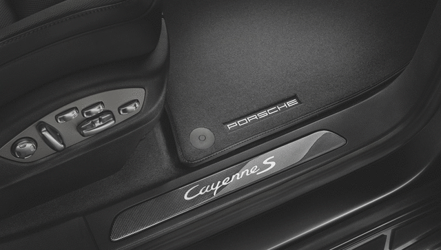 Porsche Cayenne Door Entry Guards In Carbon - 95804480017 - E2 11-18 95804480017