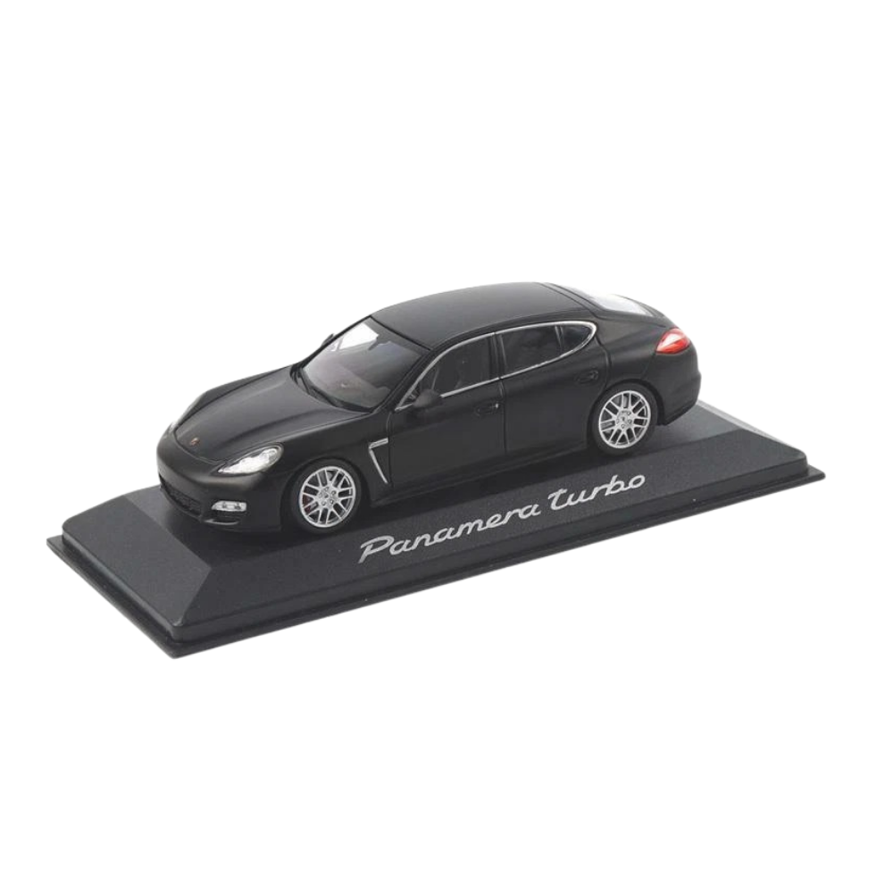 Porsche Panamera Turbo Minichamps Collectors Model Car - 1:43
