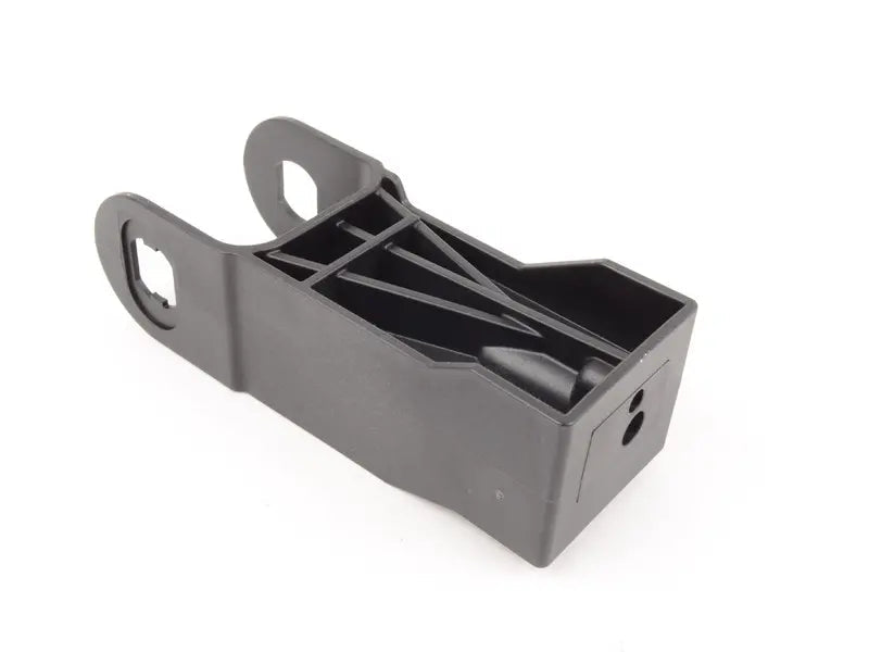 Radiator Bracket - Upper Right - Cayenne | 2011-2018