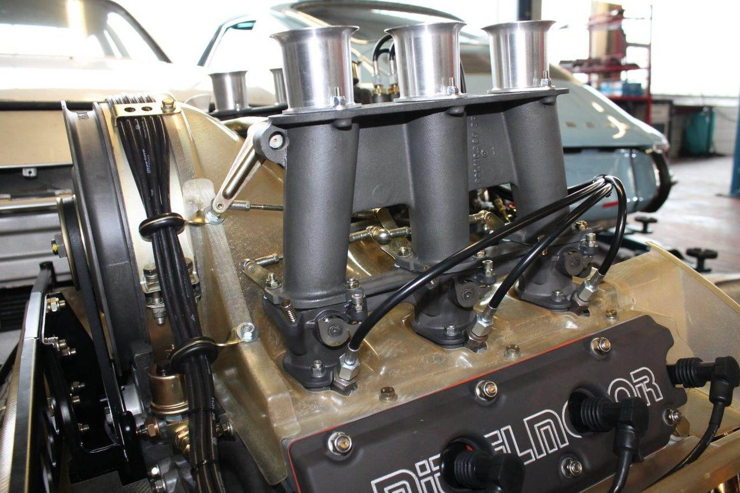 Throttle Valve Case - Left - 911 | 1969