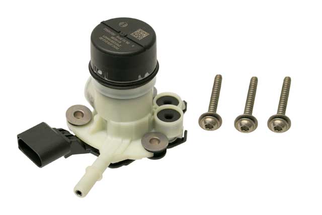 Mercedes-Benz Diesel Emissions Fluid Pump | 2011-2018 0004700400