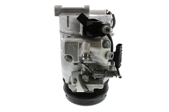Mercedes-Benz A/C Compressor with Clutch | 2012-2015