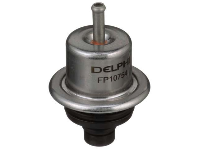 Mercedes-Benz Fuel Pressure Regulator with O-Rings | 1999-2000 13317574131