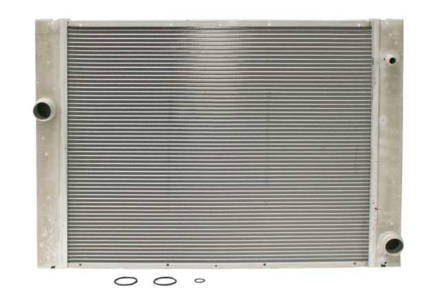 BMW Radiator | 2004-2010 17117519209
