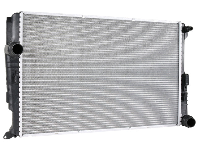 BMW Radiator | 2011-2018 17118623369