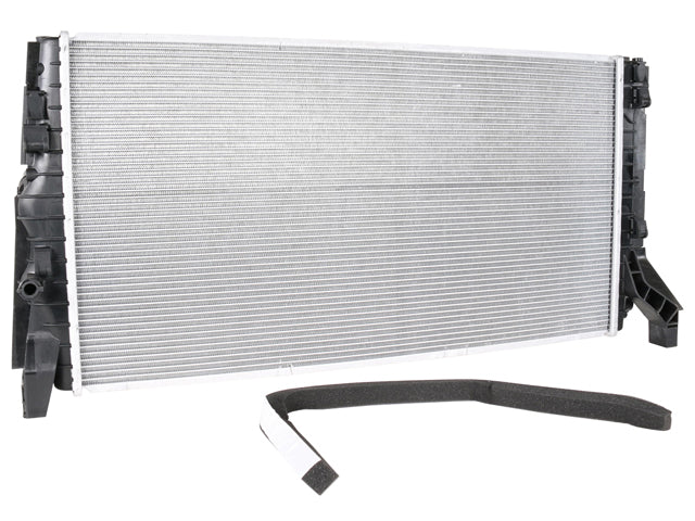 Mercedes-Benz Radiator | 2003-2008 17118645783