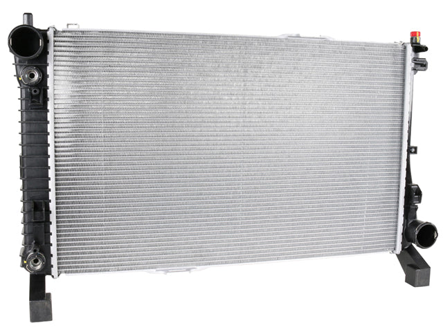 Mercedes-Benz Radiator | 2005-2010 1715000003