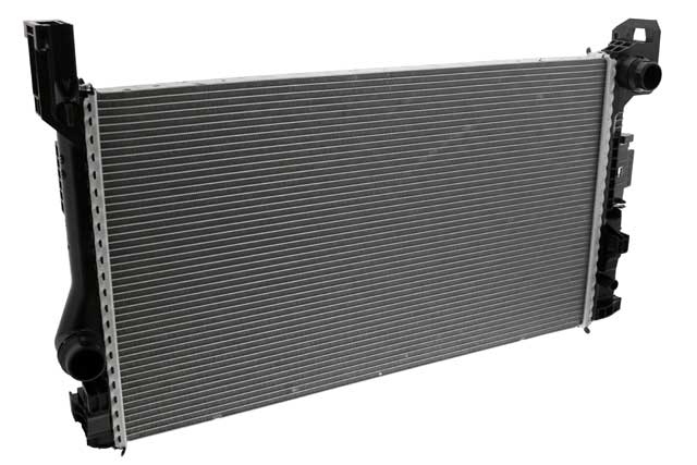 BMW Radiator | 1999 32224828