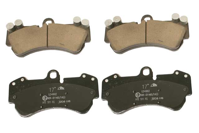 Mercedes-Benz Brake Pad Set | 1999 7L0698151S