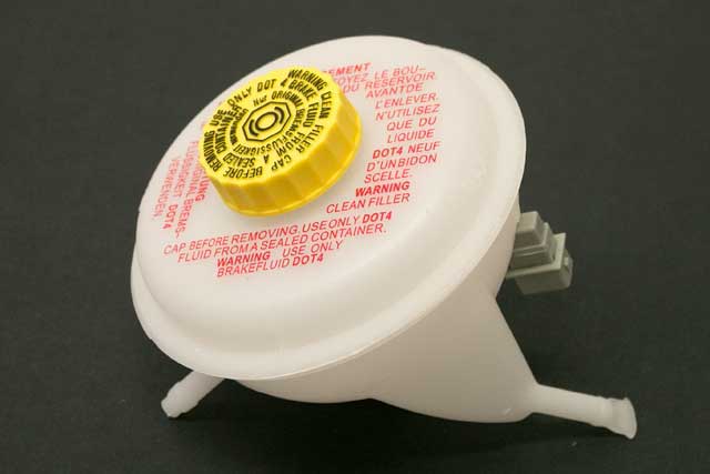 Porsche Brake Fluid Reservoir, 911/Boxster | 1996-2008 8E0611301