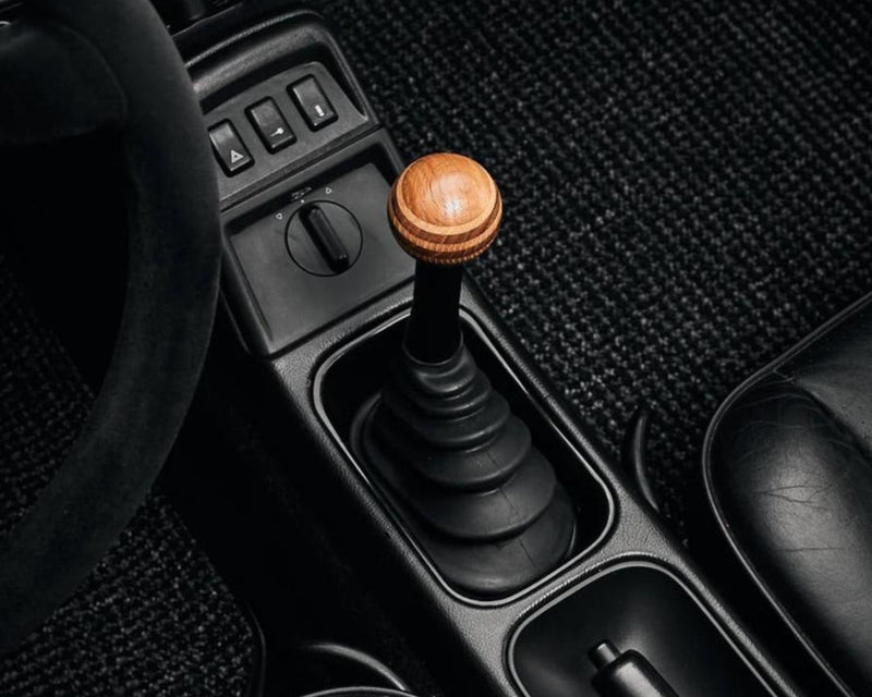 Antique Oak Tribute Shifter Knob - Black Anodised