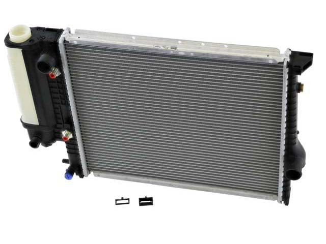 BMW Radiator | 1989-1993 17111468469