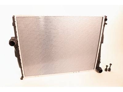 BMW Radiator | 1999-2008 17119071519