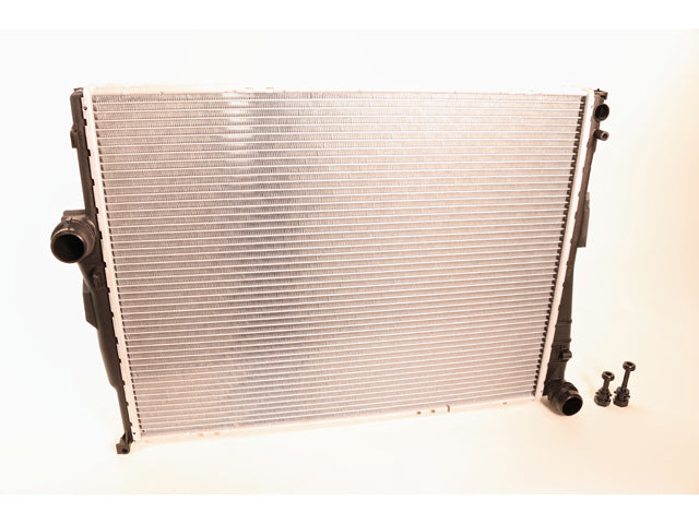 BMW Radiator | 1999-2008 17119071519