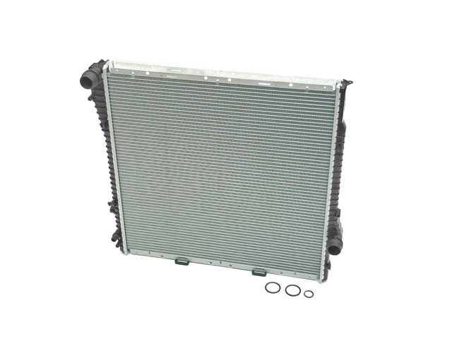 BMW Radiator | 2000-2006 17101439101