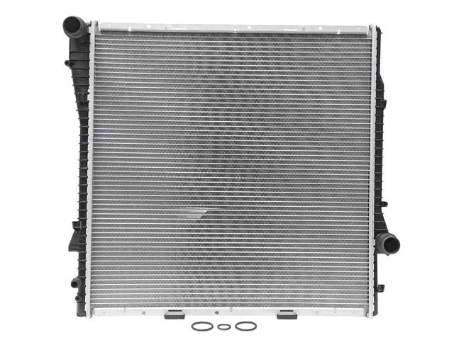 BMW Radiator | 2001-2006 17107544668