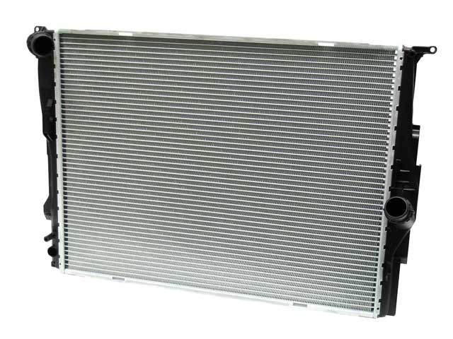 BMW Radiator | 2006-2013 17117559273