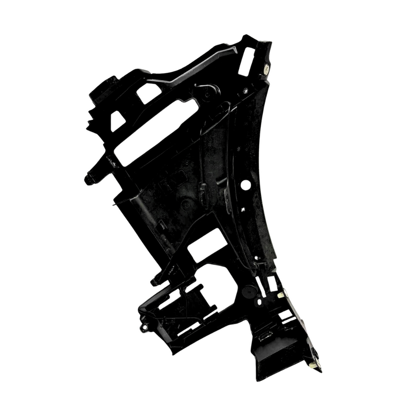 Bumper Guide - Right - Cayenne | 2024
