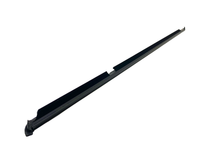 Front Right Door Trim - Galvano Silver - Macan | 2015-2025