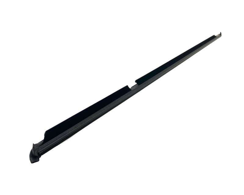 Front Right Door Trim - Galvano Silver - Macan | 2015-2025