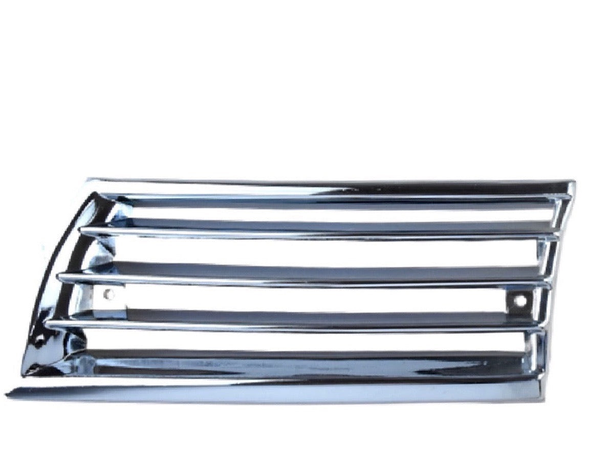 Chrome Horn Grille, Right (66-68)