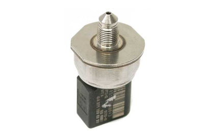 Mercedes-Benz Fuel Pressure Sensor - on Fuel Rail | 2012-2015 2711530328