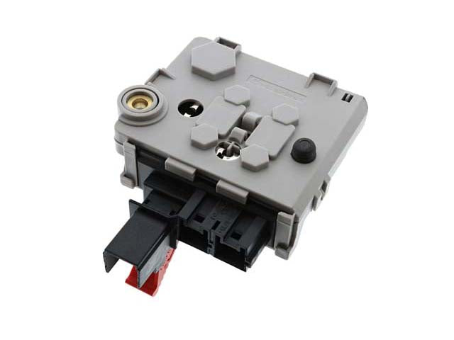 Mercedes-Benz Fuse Box - Above Wheelhouse | 2000-2006 0005404750