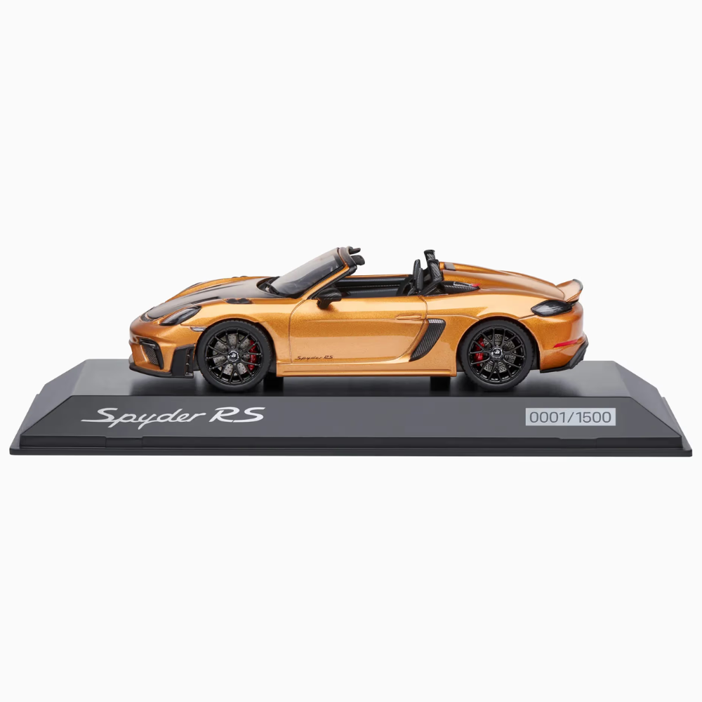 Porsche 718 Spyder RS Type 982 DieCast Collectors Model Car - 1:43