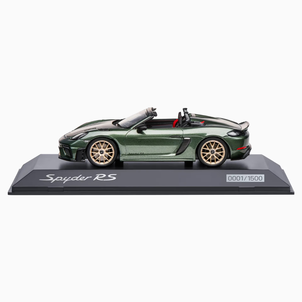 Porsche 718 Spyder RS Type 982 DieCast Collectors Model Car - 1:43
