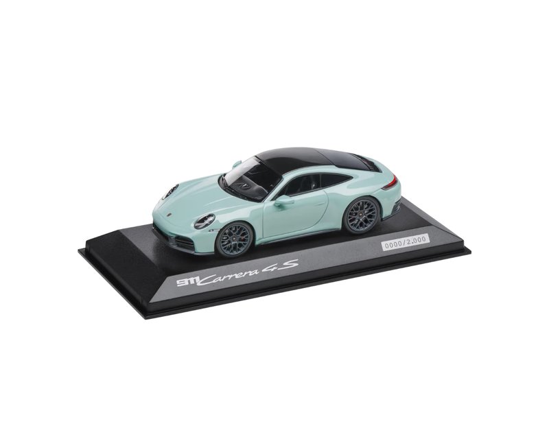 Porsche 911 Carrera 4S Collector Model Car - Scale 1:43