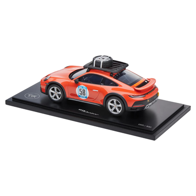 Porsche 911 Dakar 992 Resin Collectors Model Car - Scale 1:18
