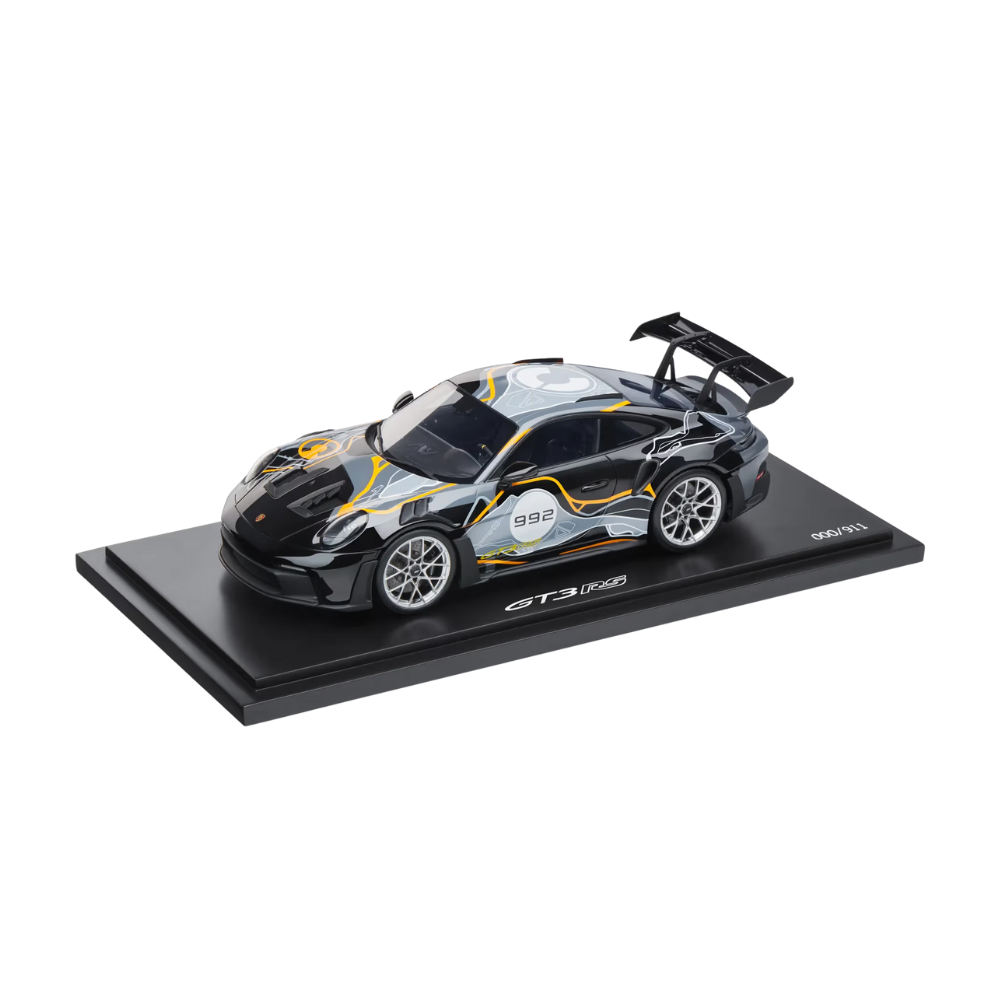 Porsche 911 GT3 RS 992 Collectors Model Car - Scale 1:18