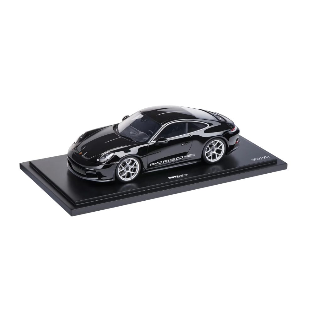 Porsche 911 S/T 992 Collectors Model Car - Scale 1:18