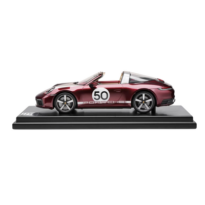 Porsche 911 Targa 4S Heritage Design Edition Collector Model - 1:12