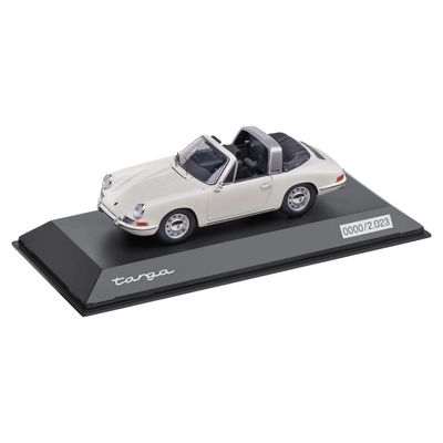Porsche 911 Targa Hellelfenbein Collectors Model Car - Scale 1:43